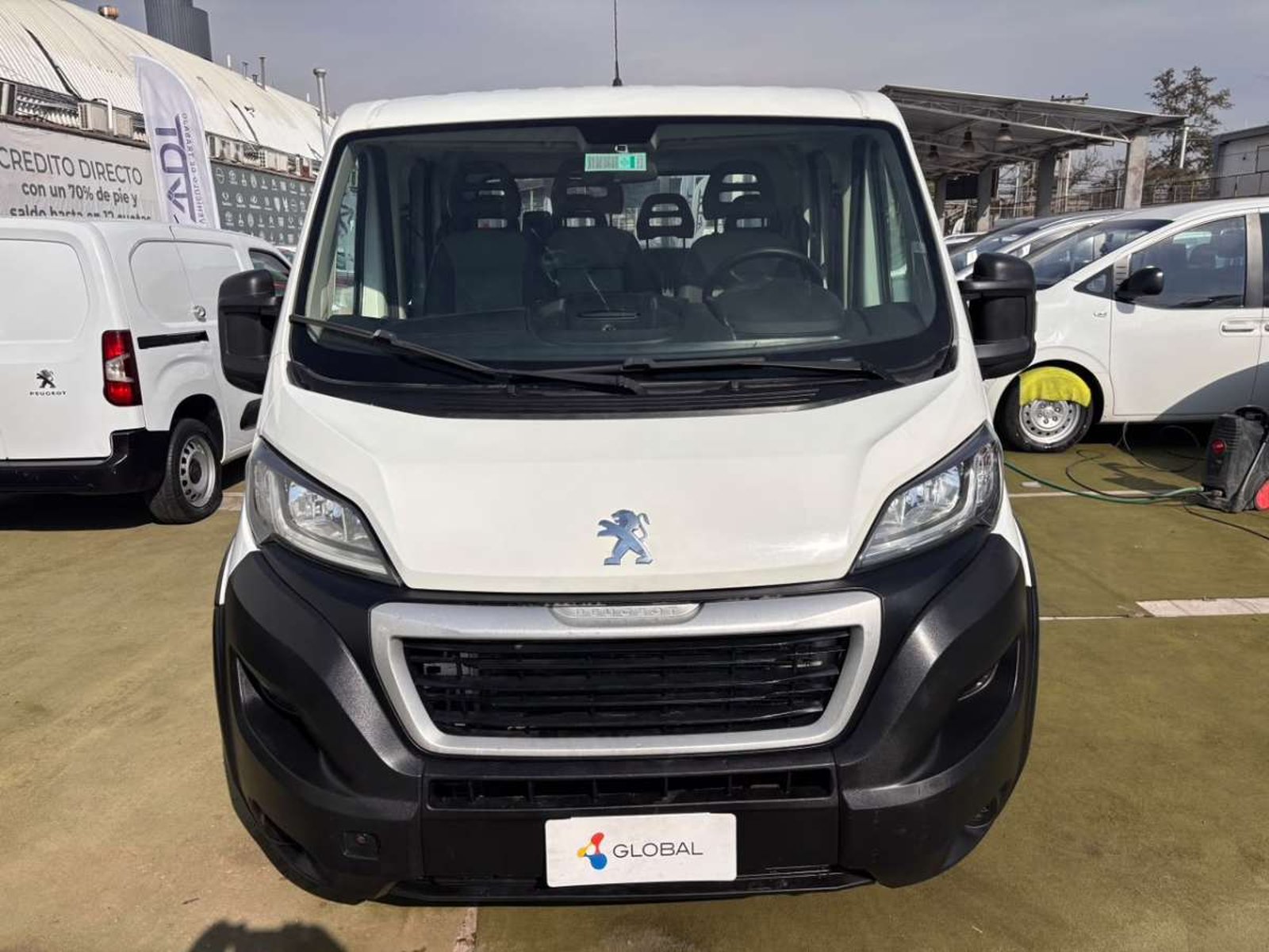 Peugeot BOXER D CAB 2.0 2019 - Foto 2 de 10