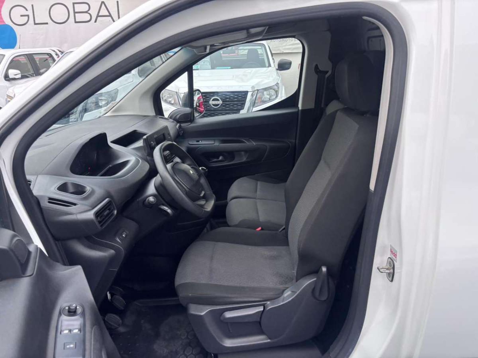 Peugeot PARTNER HDI 92 L1 1.6 2022 - Imagen 10 de 10