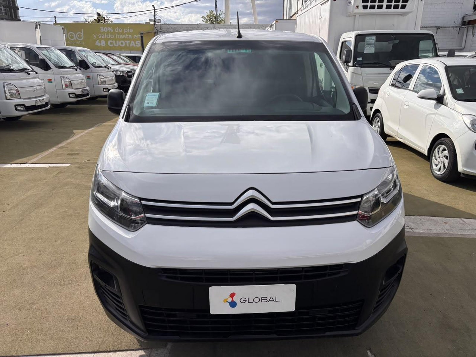 Citroën Berlingo 2024 - Foto 2 de 10