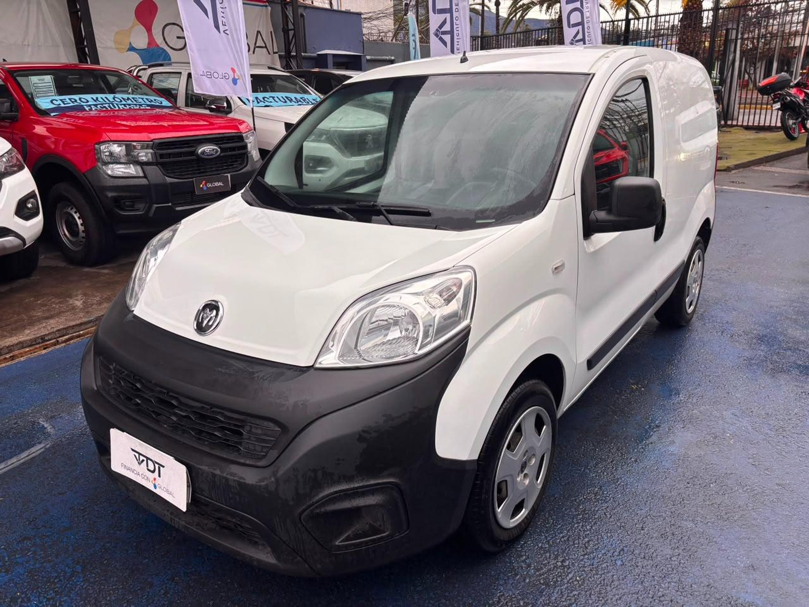 RAM VAN 700 CITY 2022 - Foto 3 de 10