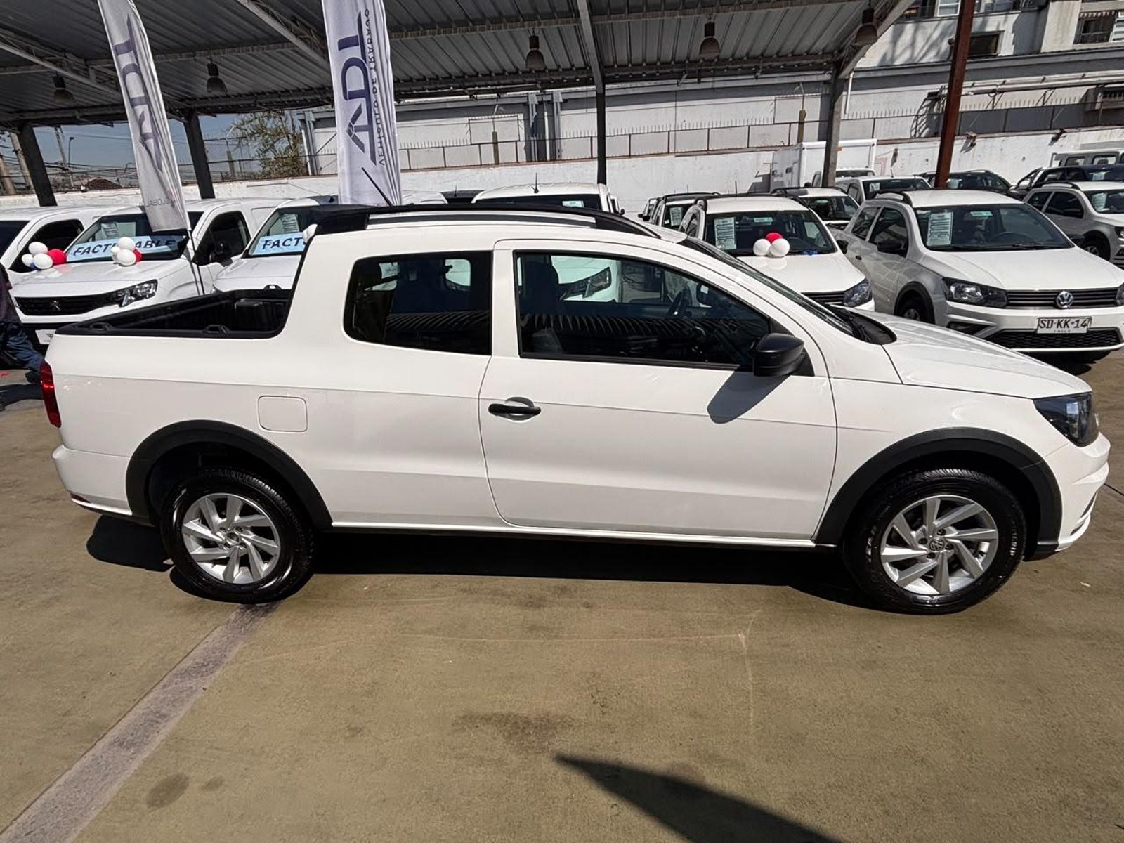 Volkswagen SAVEIRO Cabina Extendida 1.6 2022 - Foto 4 de 10