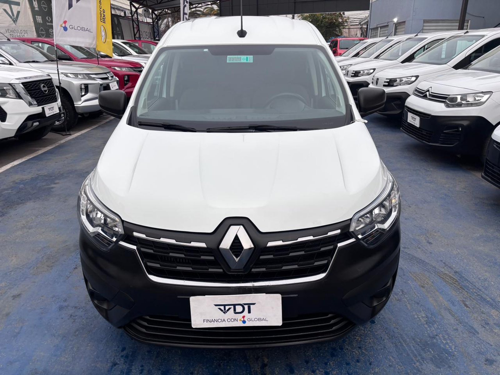 Renault Express 2023 - Foto 2 de 10