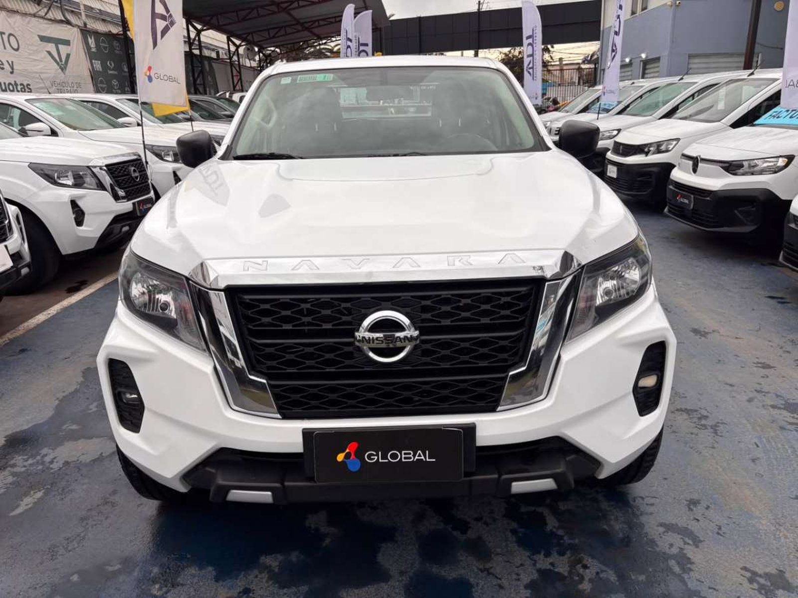 Nissan NAVARA SE 4X4 2.3 2023 - Foto 2 de 10