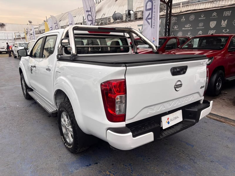 Nissan NAVARA XE 4X4 2.3 2023 - Imagen 6 de 10