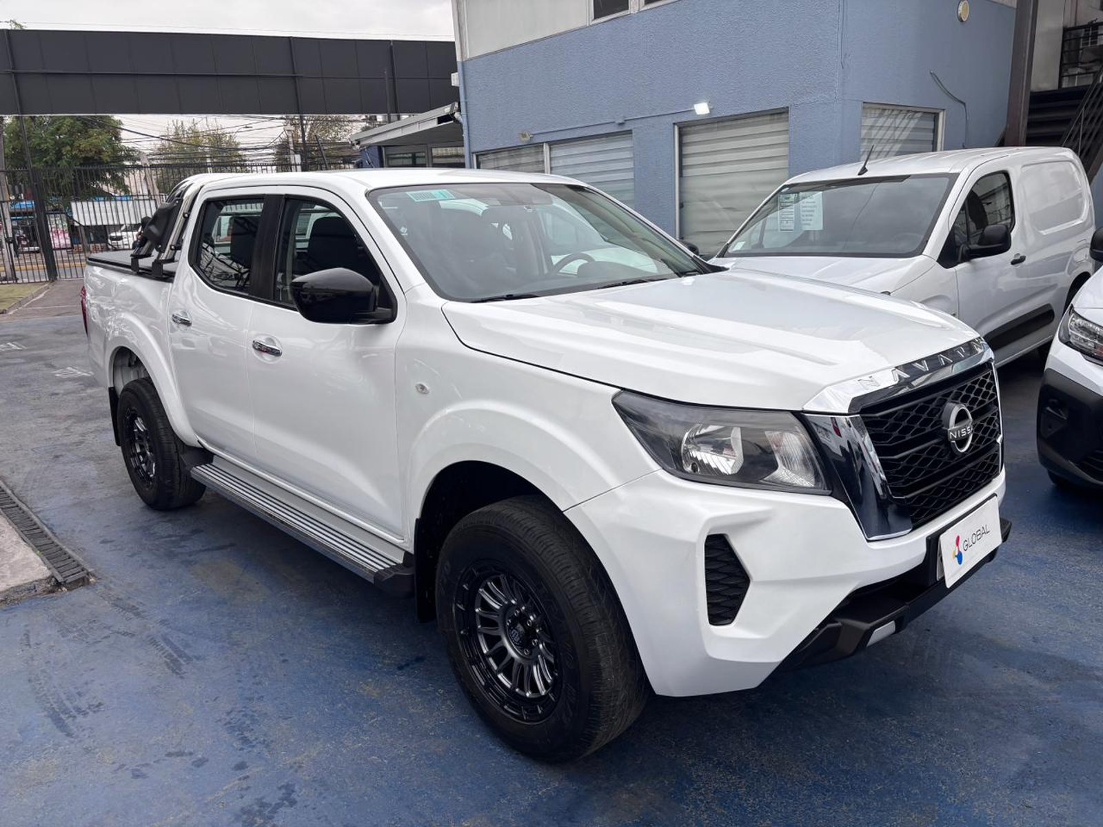 Nissan NAVARA SE 4X2 2023 - Imagen 3 de 10