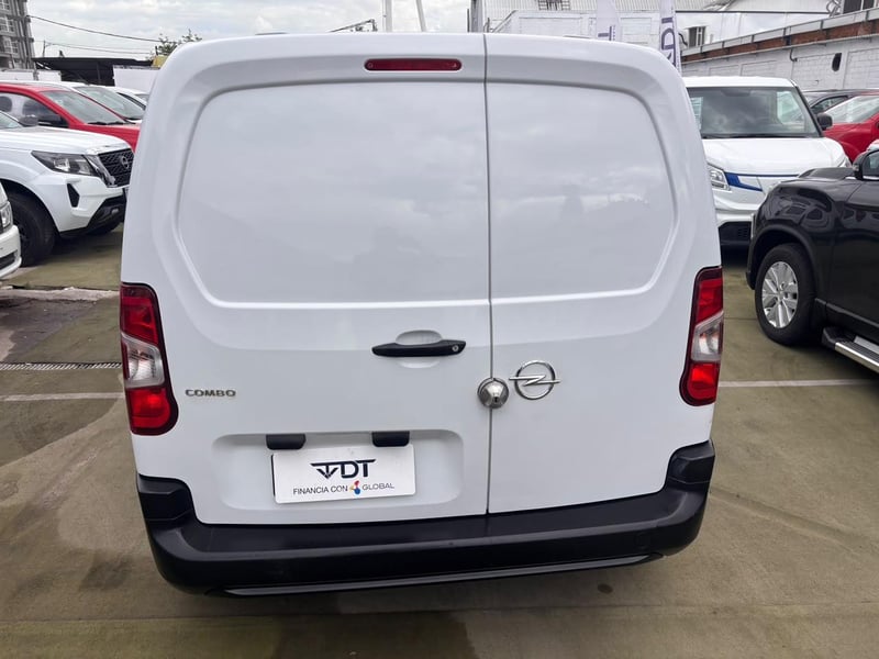 Opel COMBO 2023 - Imagen 7 de 10