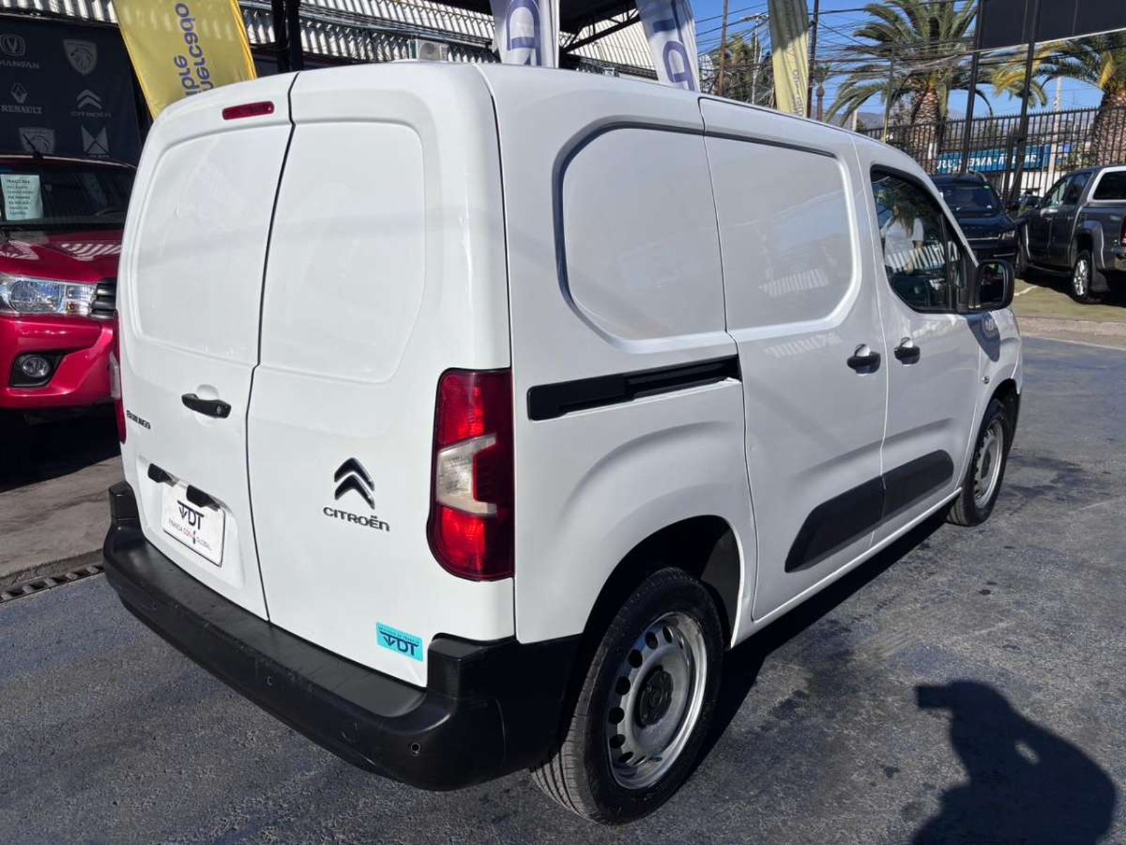 Citroën BERLINGO 1.5 2024 - Imagen 8 de 10