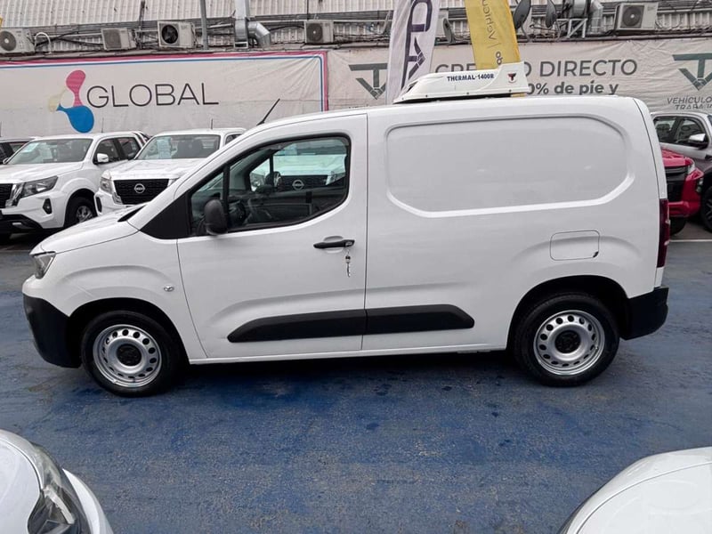 Peugeot PARTNER HDI 92 L1 1.6 2022 - Imagen 4 de 10
