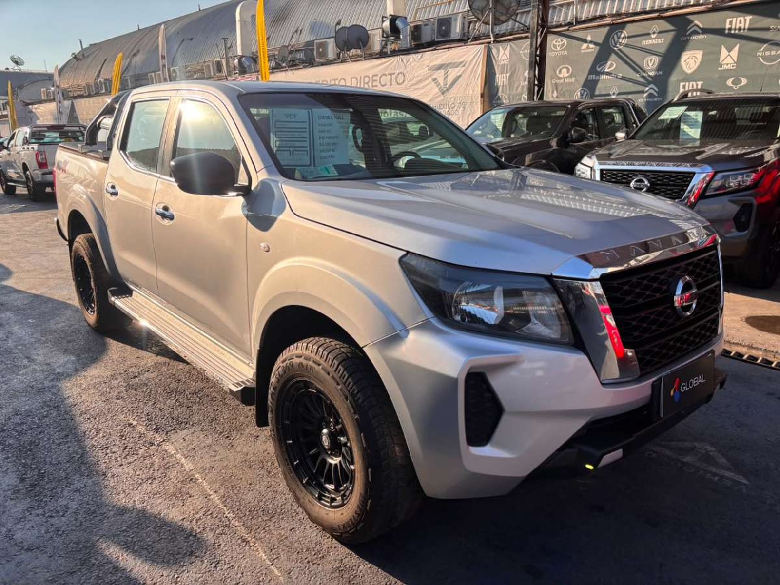 Nissan NAVARA D CAB 2.3 2021 - Imagen 3 de 10