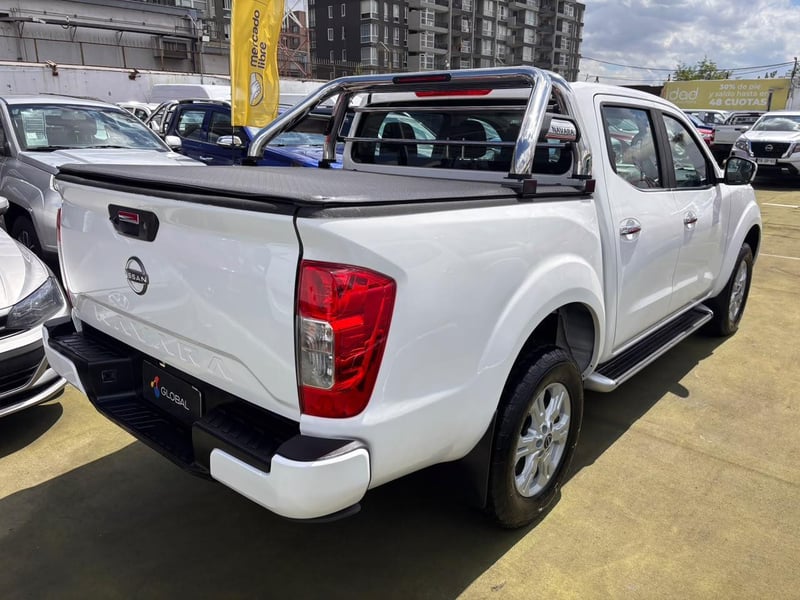 Nissan NAVARA XE 4X2 2.3 DIESEL 2023 - Imagen 8 de 10