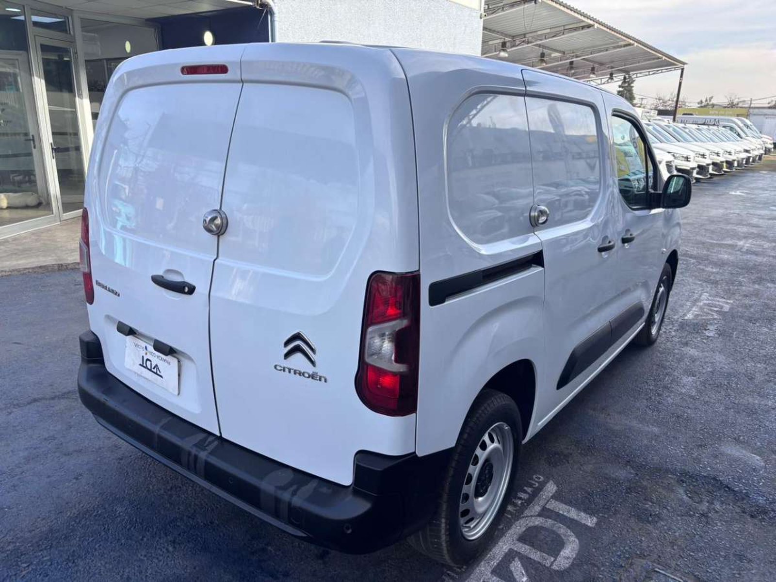 Citroën BERLINGO 1.5 2023 - Imagen 8 de 10