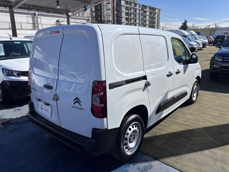 Citroën Berlingo 2023 - Imagen 8 de 10