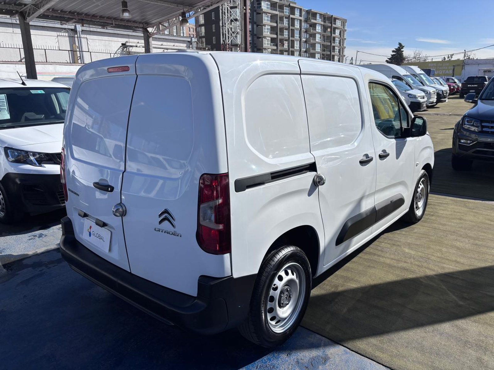 Citroën Berlingo 2023 - Imagen 8 de 10