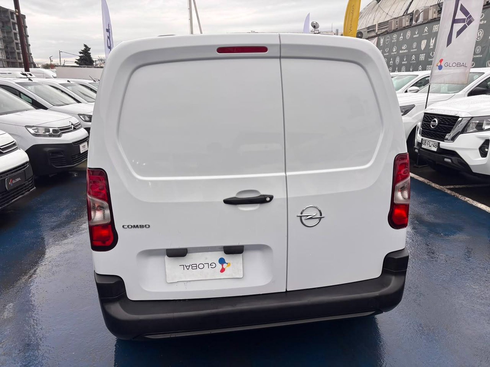 Opel COMBO 2023 - Imagen 7 de 10