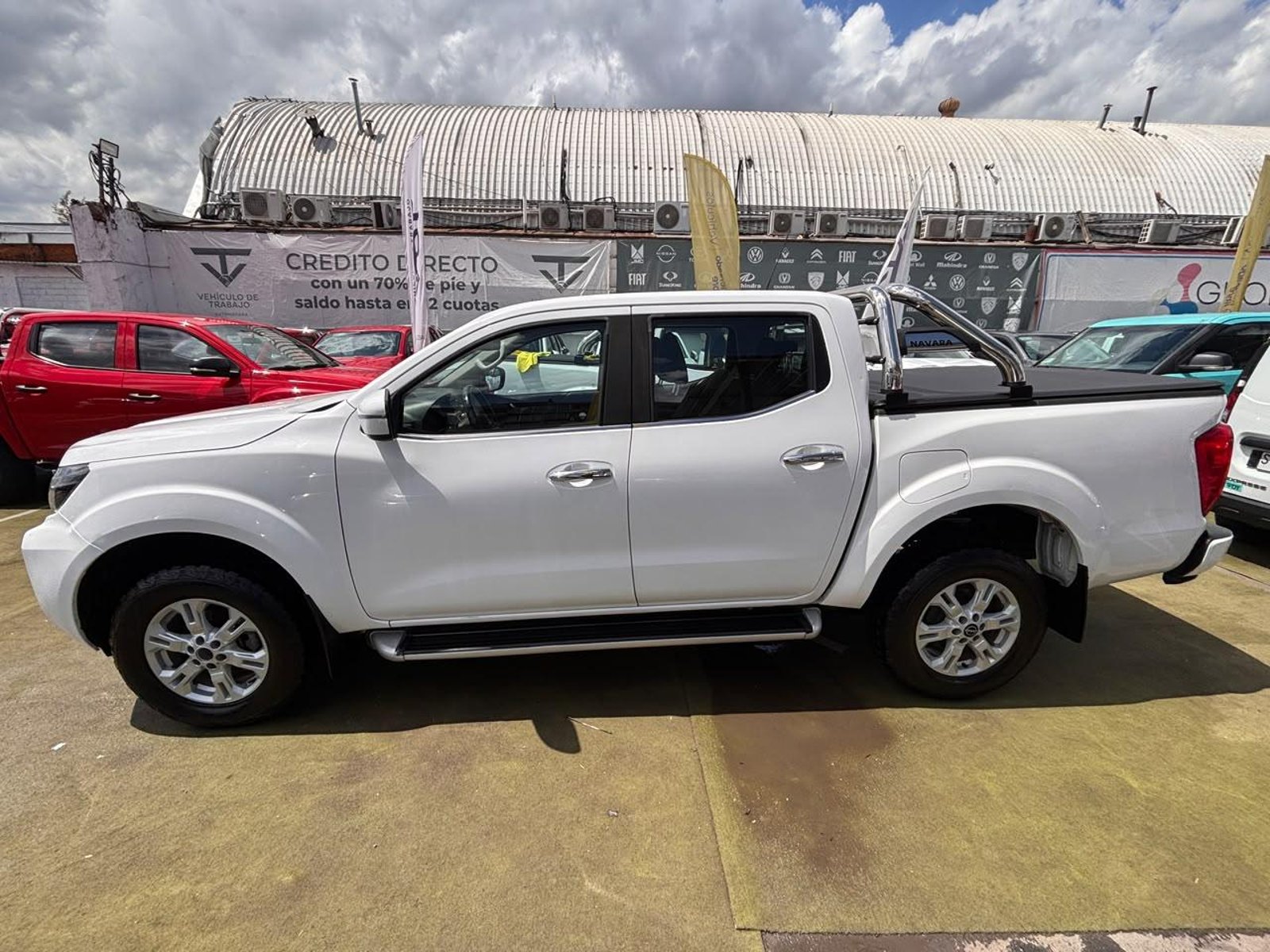Nissan NAVARA XE 4X2 2.3 DIESEL 2023 - Foto 5 de 10