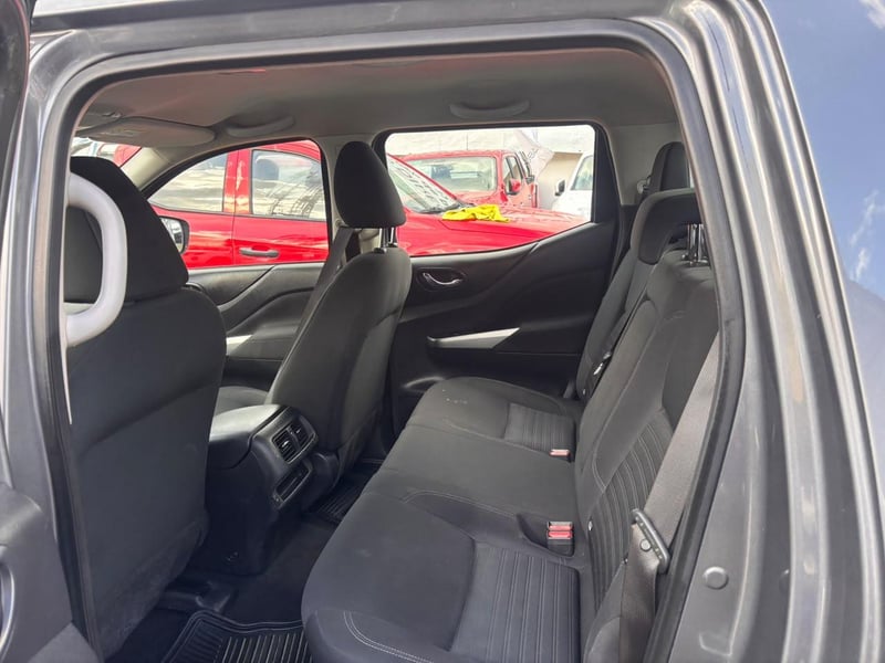 Nissan NAVARA XE 4X4 2.3 2023 - Imagen 9 de 10