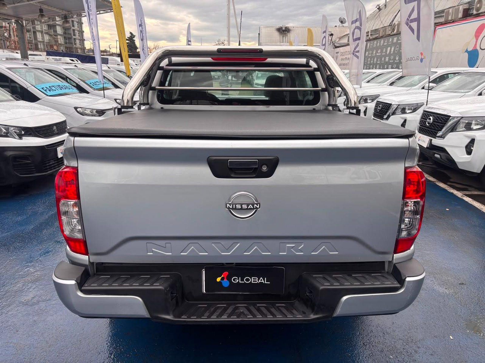 Nissan NAVARA XE 4X2 2.3 DIESEL 2024 - Imagen 7 de 10