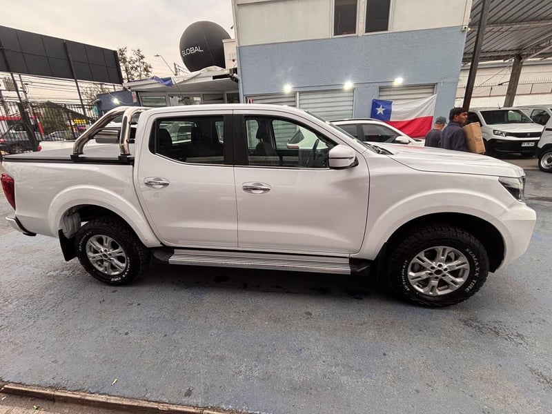 Nissan NAVARA XE 4X4 2.3 2023 - Imagen 4 de 10