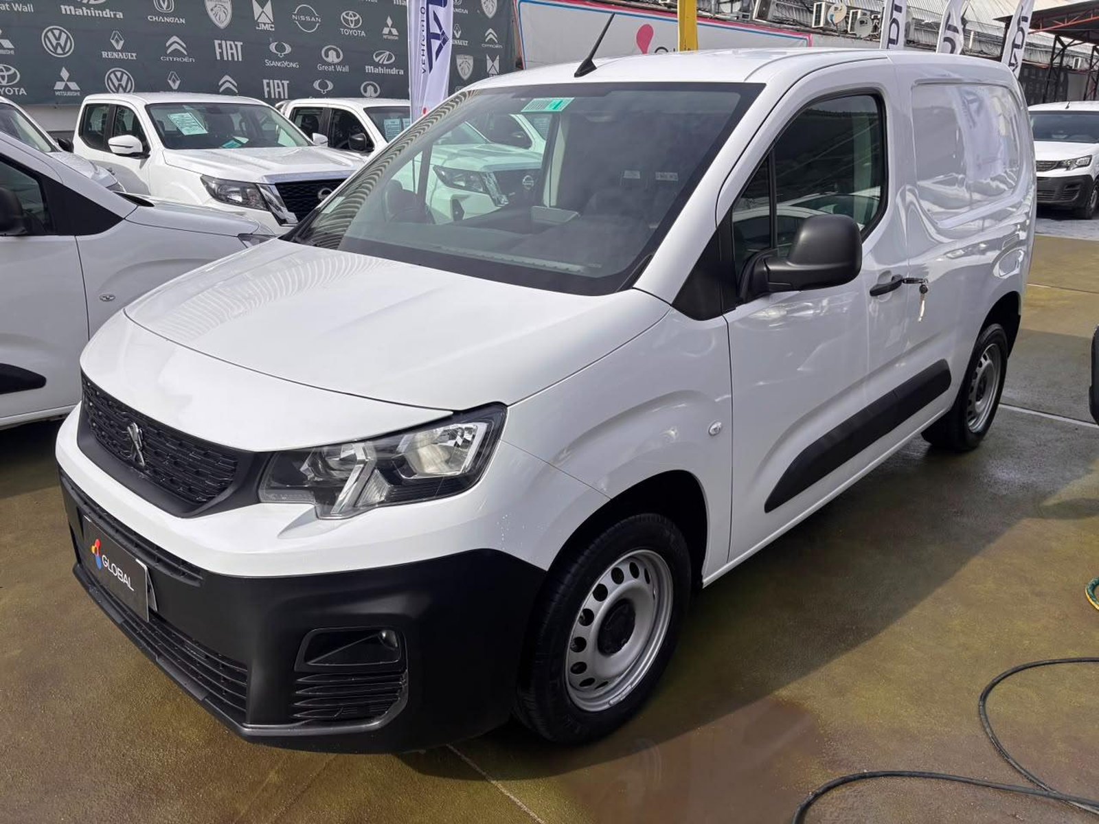 Peugeot PARTNER 2023 - Foto 3 de 10