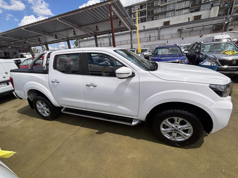 Nissan NAVARA XE 4X2 2.3 DIESEL 2023 - Imagen 4 de 10