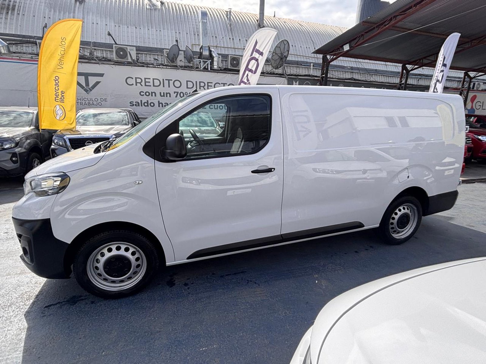 Peugeot EXPERT Premium Long 2.0 HDi 2024 - Imagen 5 de 10