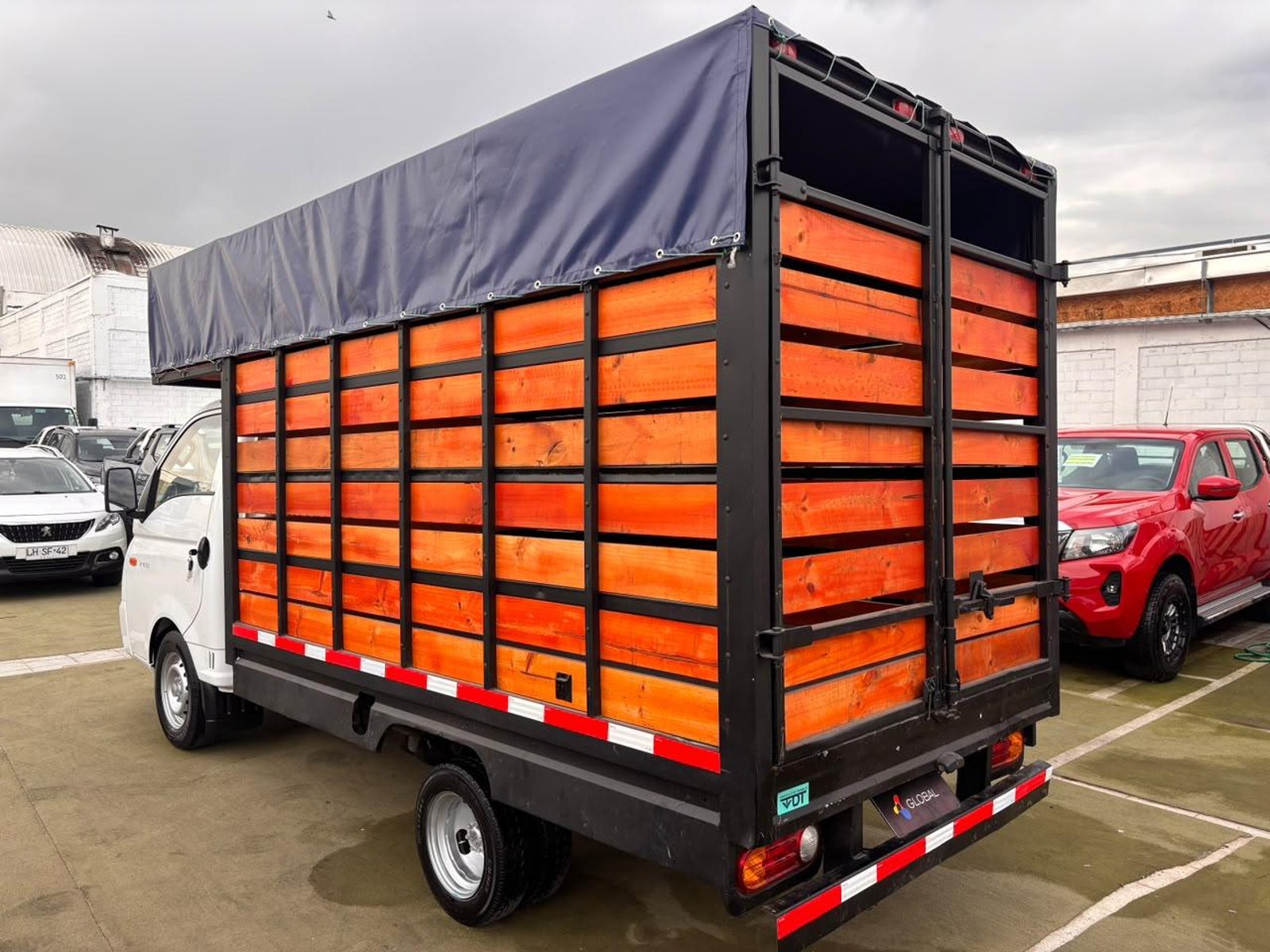 Hyundai PORTER H100 2.5 Cabina Simple 2022 - Imagen 6 de 10
