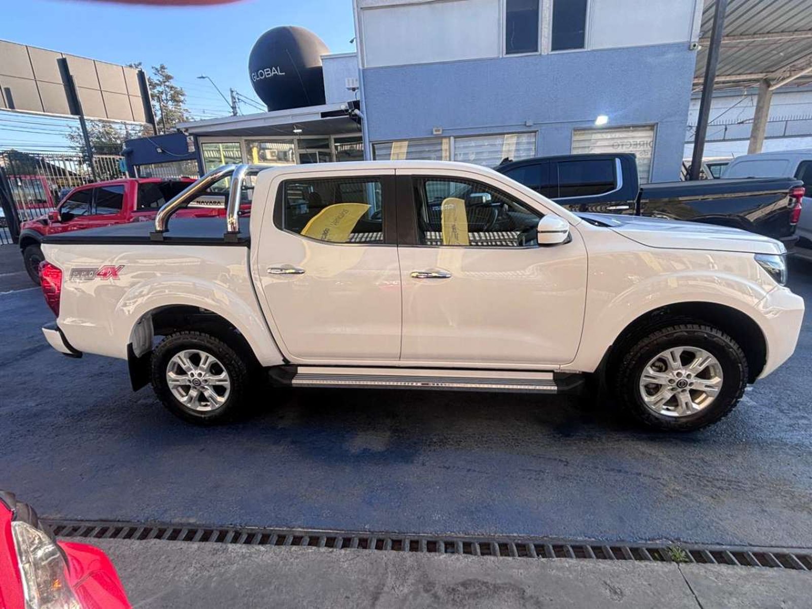 Nissan NAVARA D CAB 2.3 2021 - Imagen 4 de 10