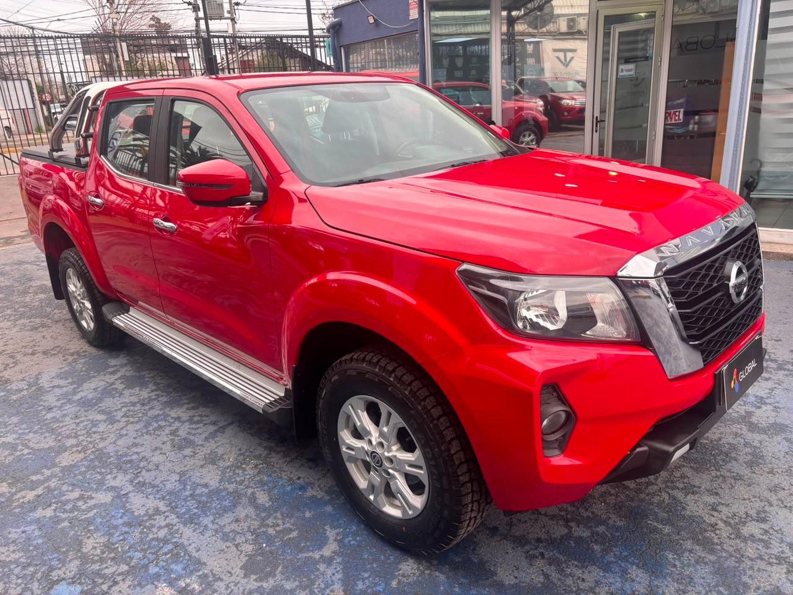 Nissan NAVARA XE 4X2 2.3 DIESEL 2022 - Foto 3 de 10