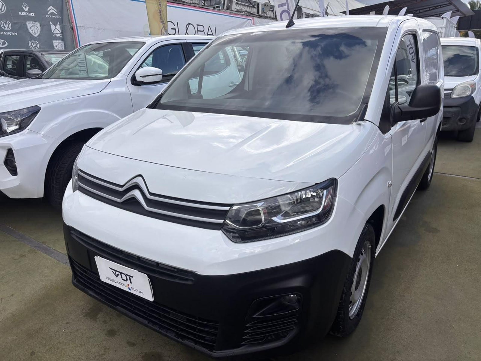 Citroën Berlingo 2022 - Foto 3 de 10