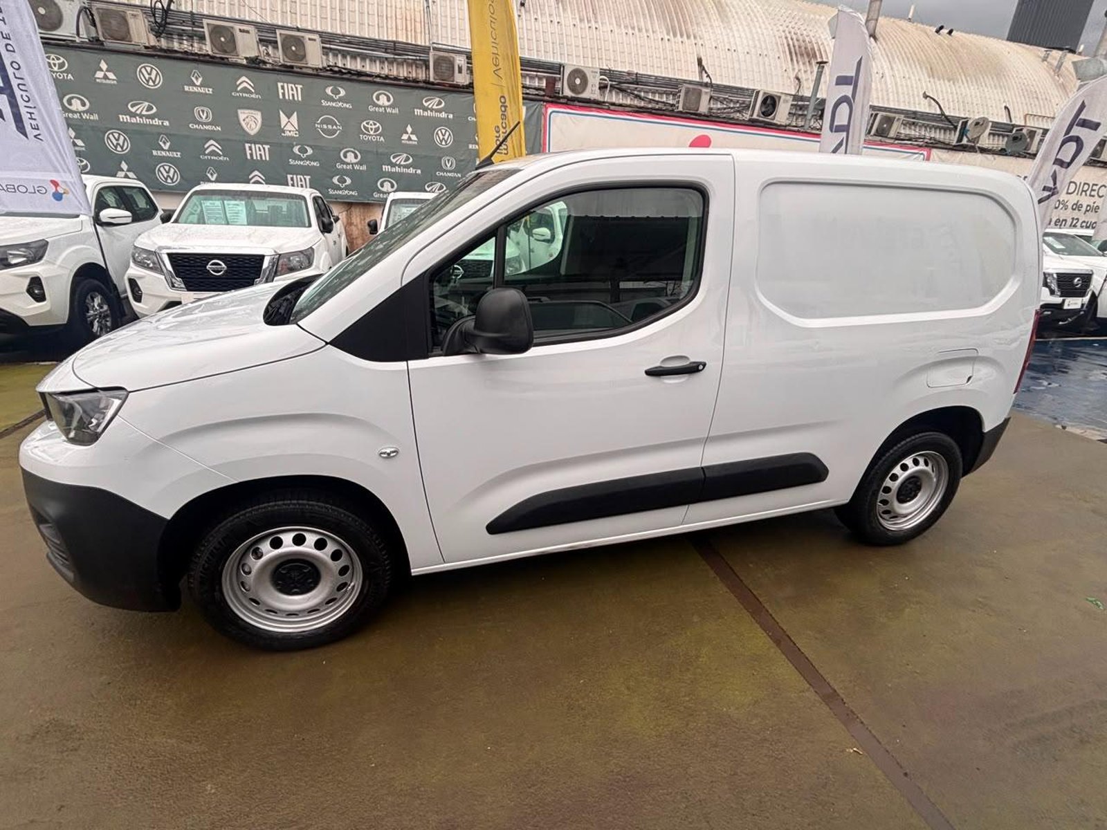 Peugeot PARTNER 2023 - Foto 5 de 10