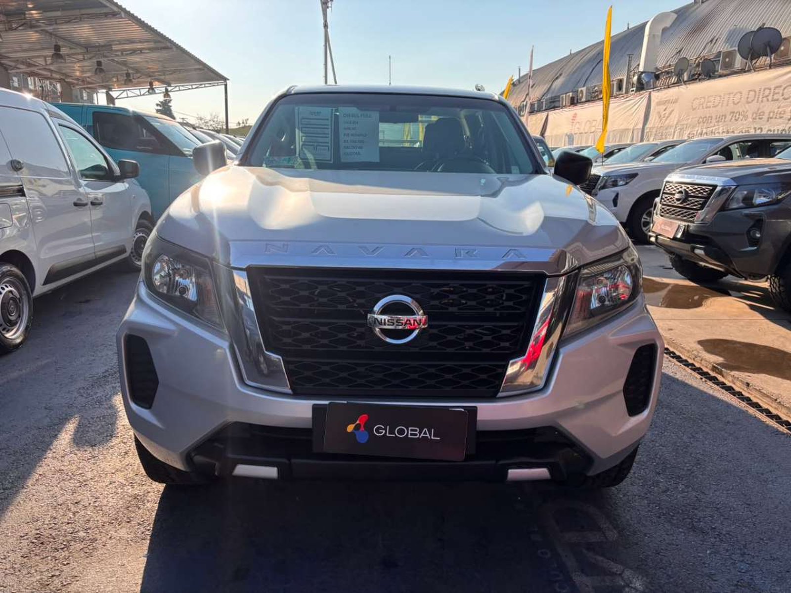 Nissan NAVARA D CAB 2.3 2021 - Foto 2 de 10