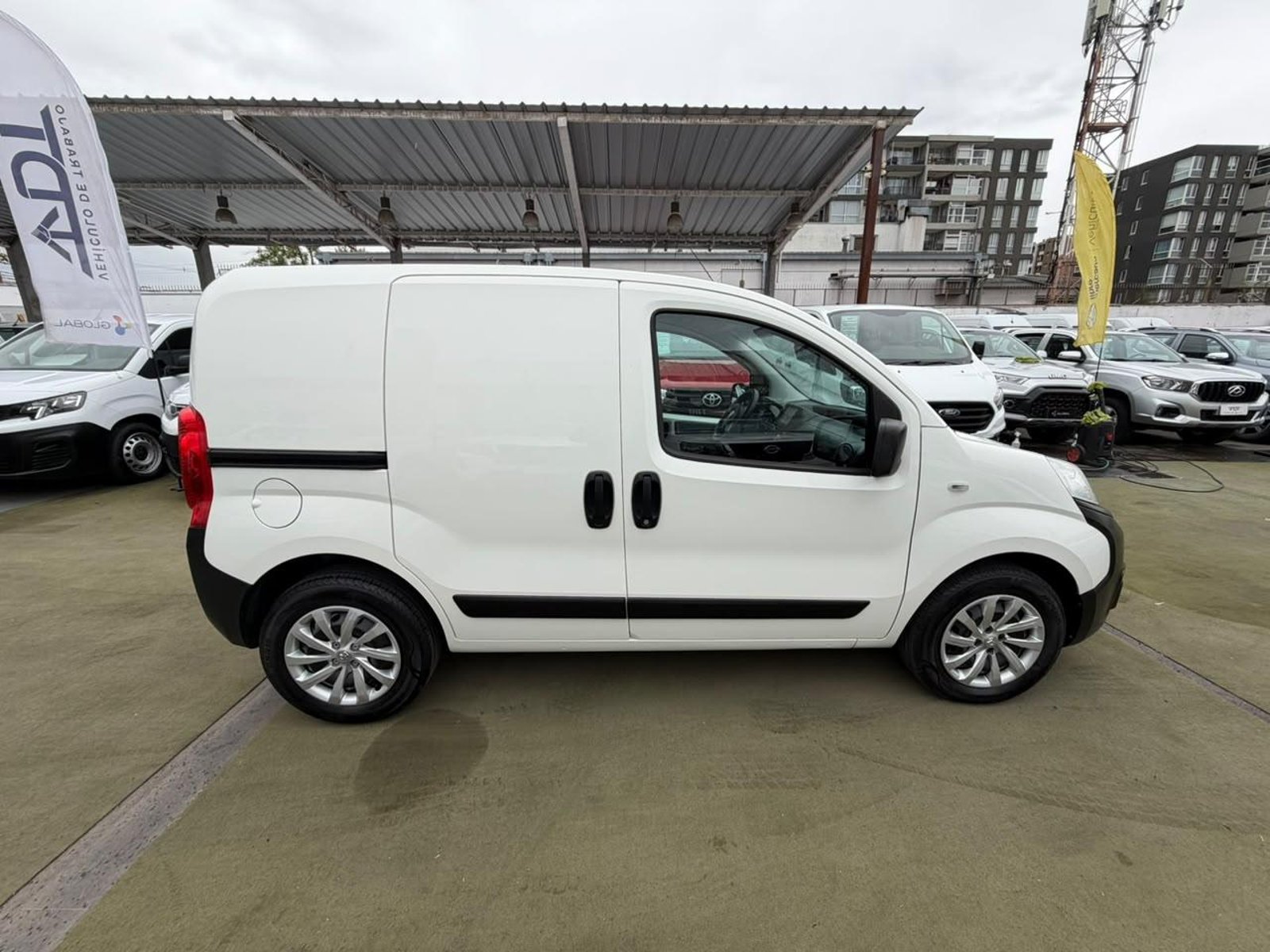 RAM VAN 700 CITY 2023 - Foto 4 de 10