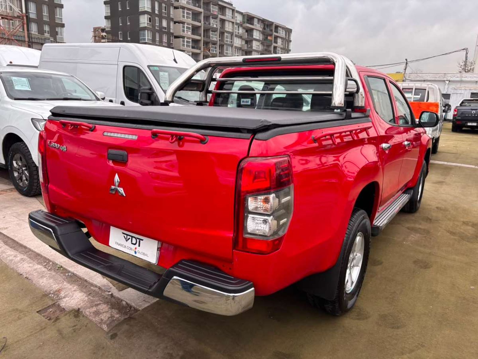 Mitsubishi L200 2023 - Imagen 8 de 10