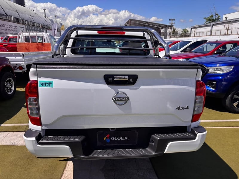 Nissan NAVARA XE 4X4 2.3 2023 - Imagen 7 de 10