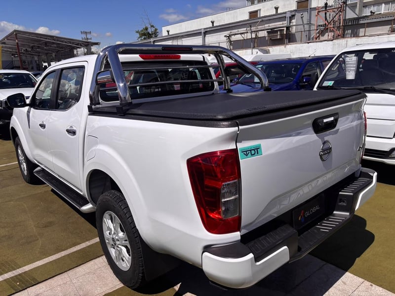 Nissan NAVARA XE 4X4 2.3 2023 - Imagen 6 de 10