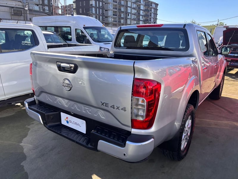 Nissan NAVARA XE 4X4 2.3 2023 - Imagen 8 de 10