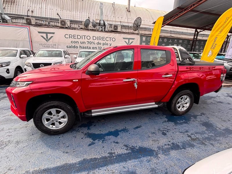 Mitsubishi L200 2023 - Imagen 5 de 10