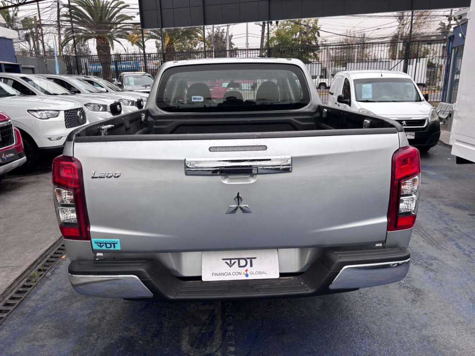 Mitsubishi L200 KATANA CRT 4X4 2.2 2024 - Imagen 7 de 10