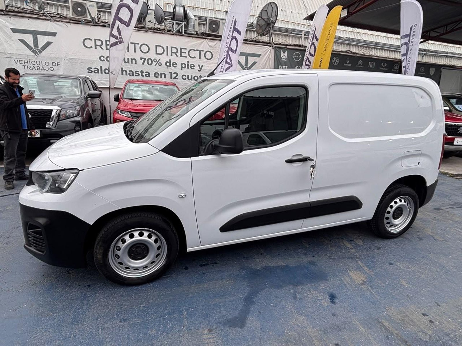 Peugeot NUEVA PARTNER 1.6 HDi 90HP Pack AA EV 2024 - Foto 5 de 10