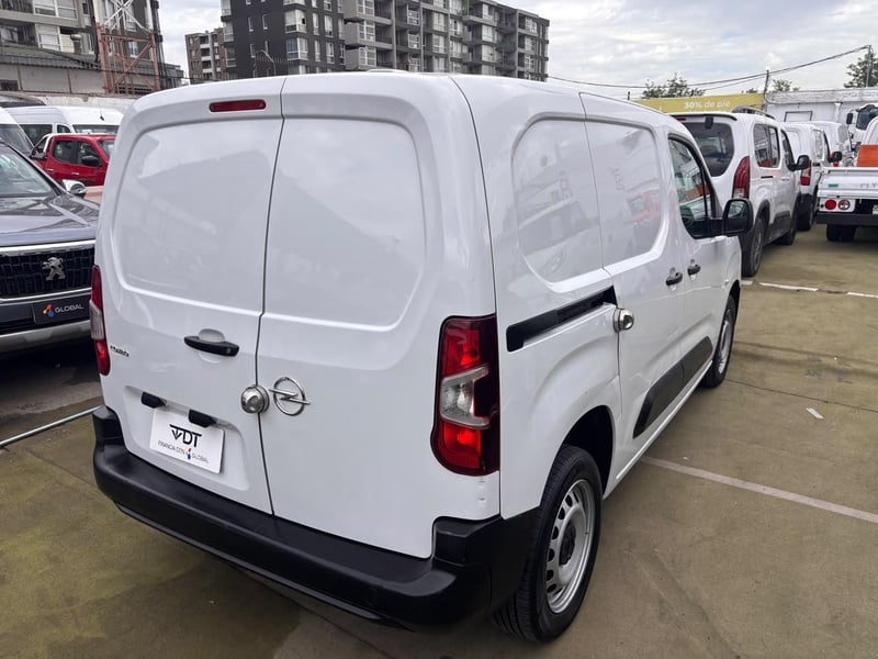 Opel COMBO 2023 - Imagen 8 de 10