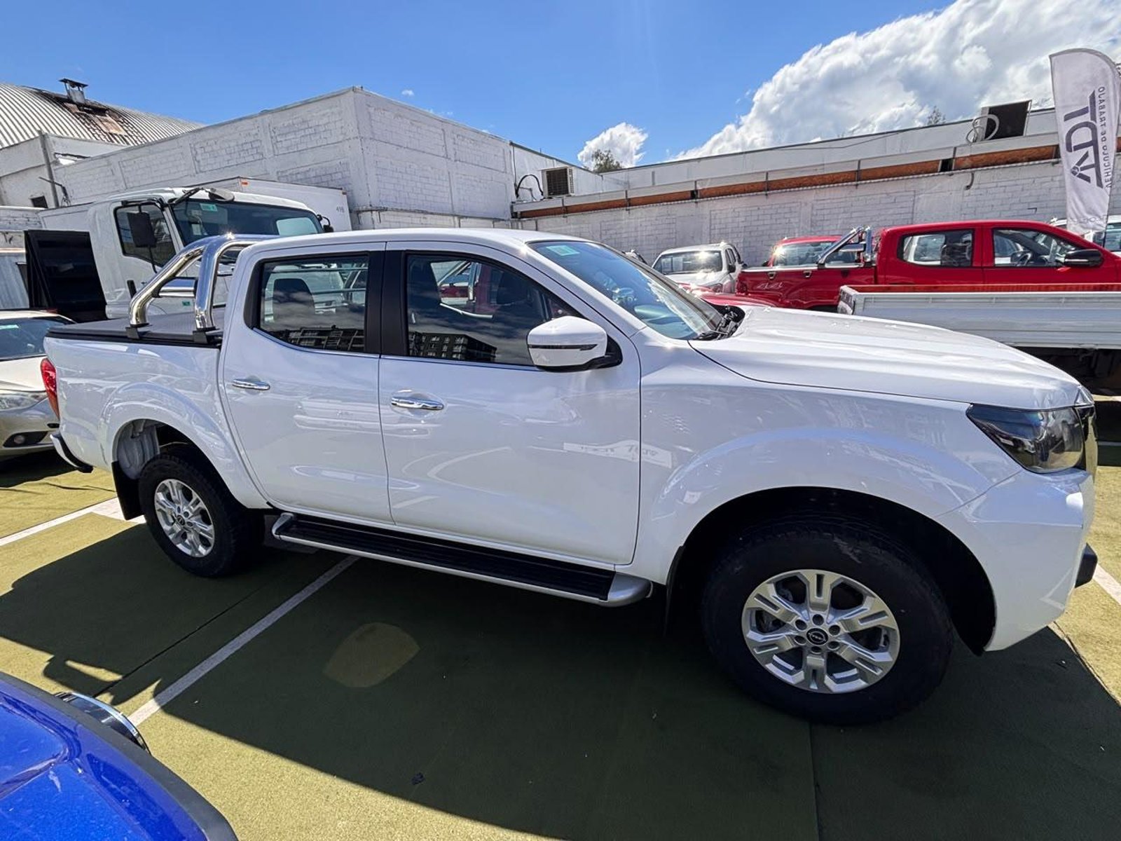 Nissan NAVARA XE 4X4 2.3 2023 - Foto 4 de 10