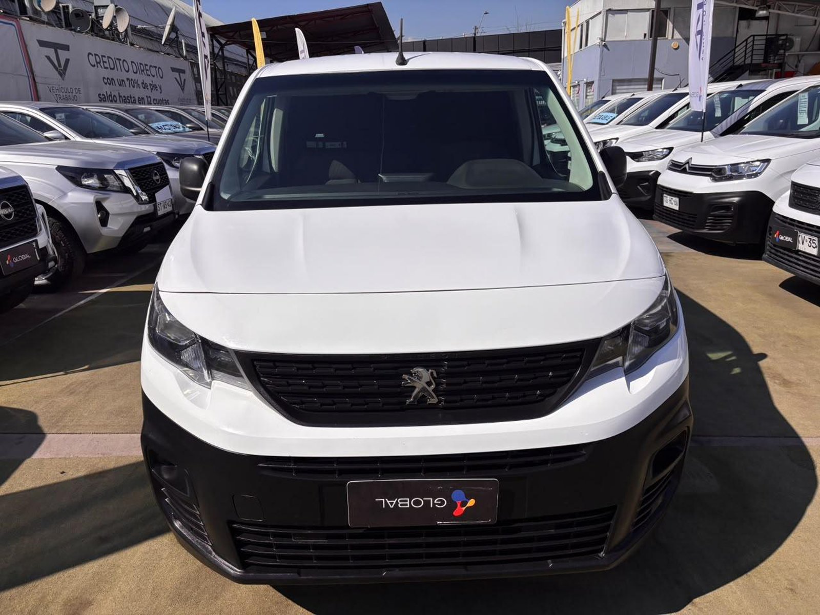 Peugeot PARTNER L1 1.6 Diesel 2021 - Foto 2 de 10