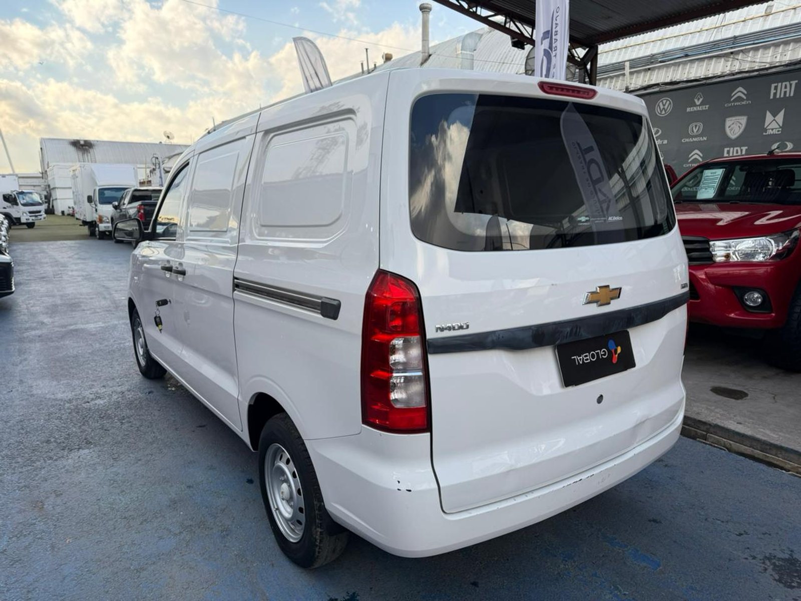 Chevrolet N400 MAX 2023 - Imagen 6 de 10