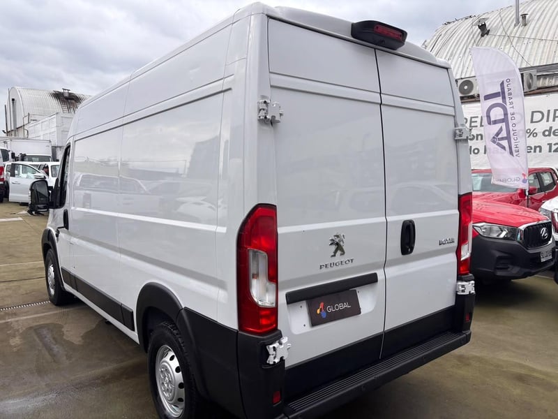Peugeot Boxer L2H2 2.0 Diesel 2023 - Imagen 6 de 10