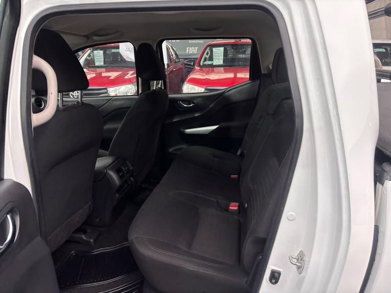 Nissan NAVARA XE 4X4 2.3 2023 - Imagen 9 de 10