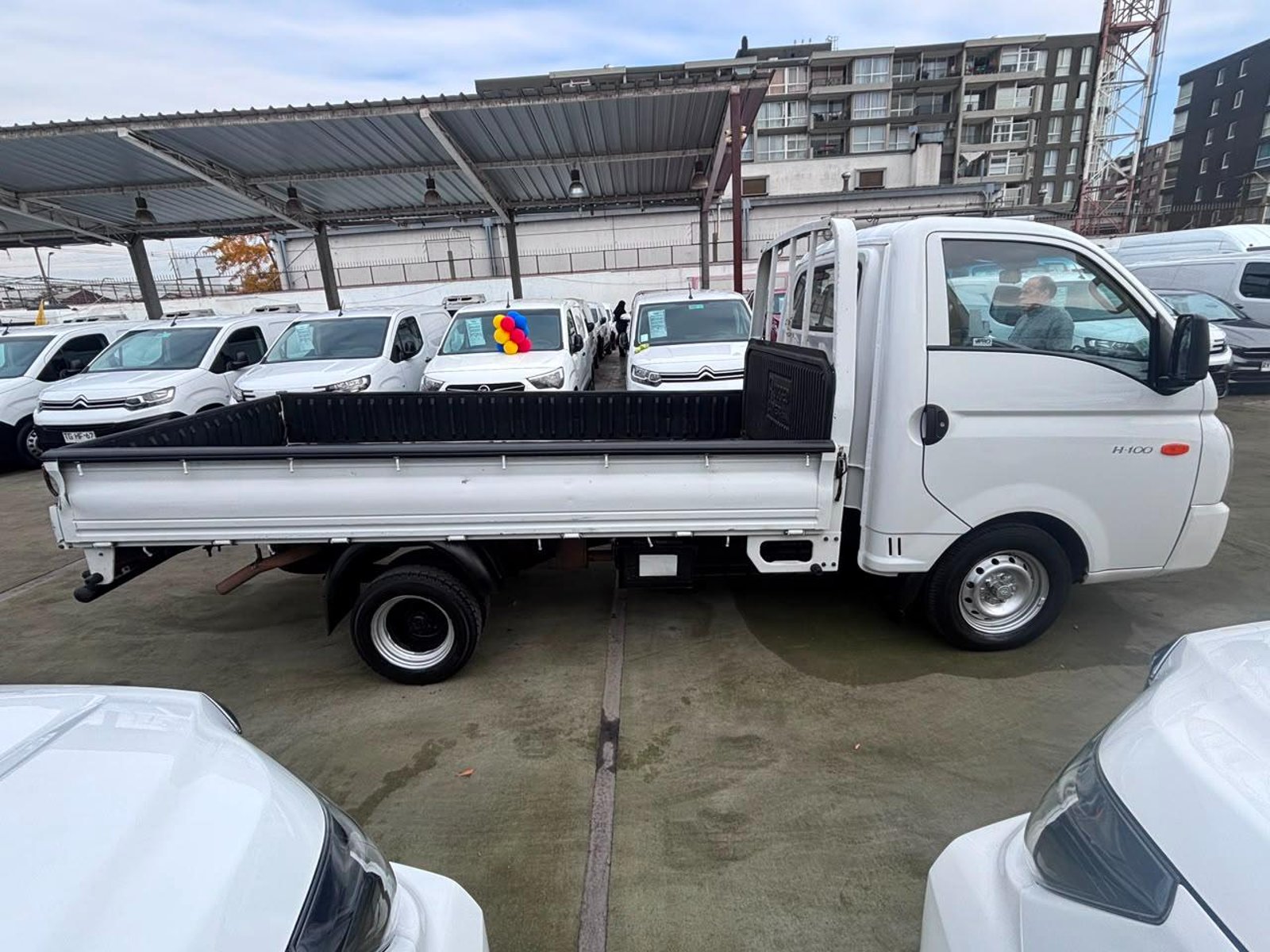 Hyundai PORTER II HI SUPER DOHC 2.5 2022 - Foto 4 de 10