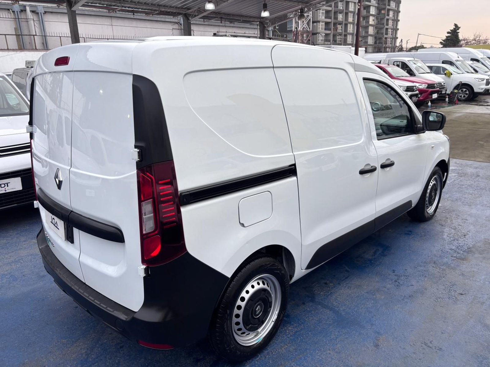 Renault Express 2023 - Imagen 8 de 10