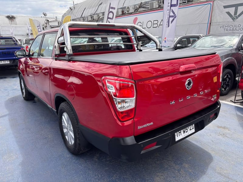 SsangYong Grand Musso GLX 2.2L 4X4 6MT 2024 - Imagen 6 de 10