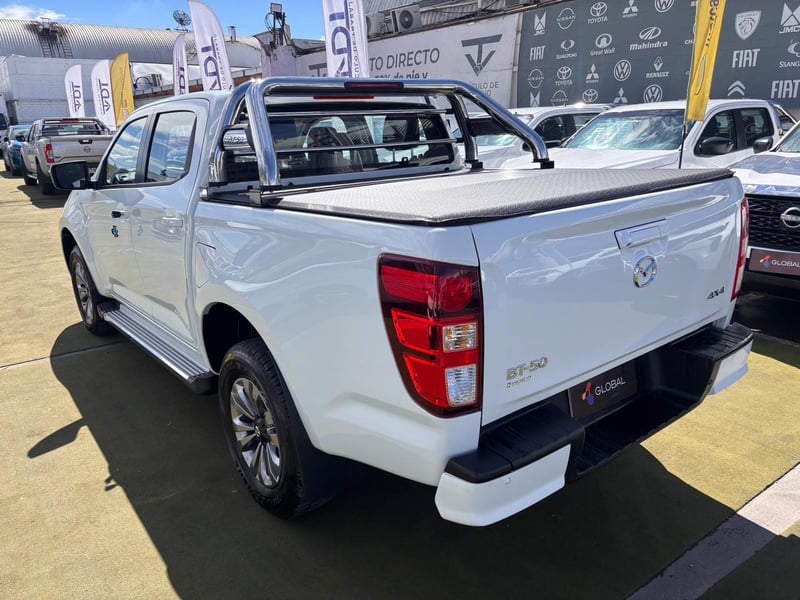 Mazda BT-50 Thunder 3.0 4x4 2022 - Imagen 6 de 10