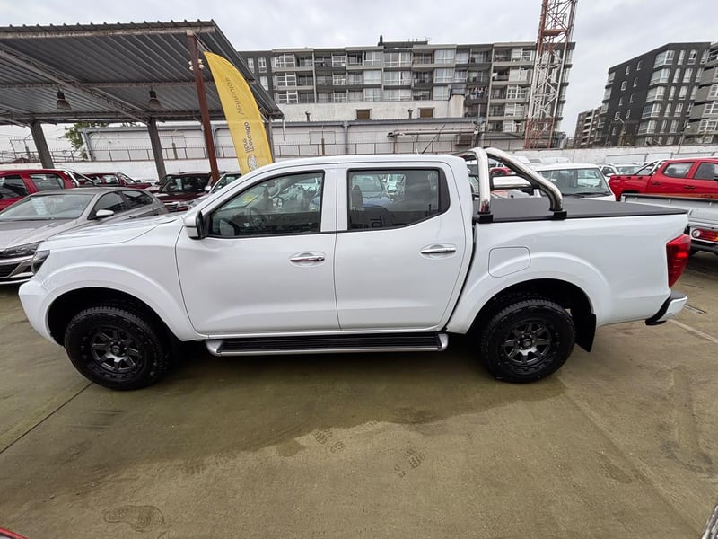 Nissan NAVARA D CAB 2.3 xe 4x2 2024 - Imagen 5 de 10